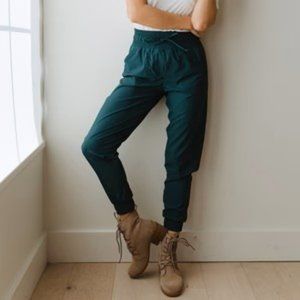 ISO Albion Fit Destination Joggers Emerald Green